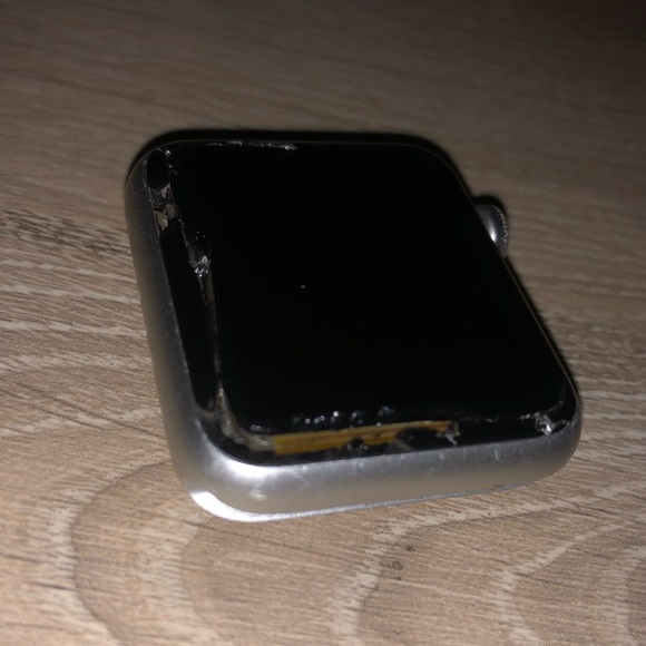 Series 1 - Apple Watch - 38 MM - Band - Charger - Picture 6 of 7
